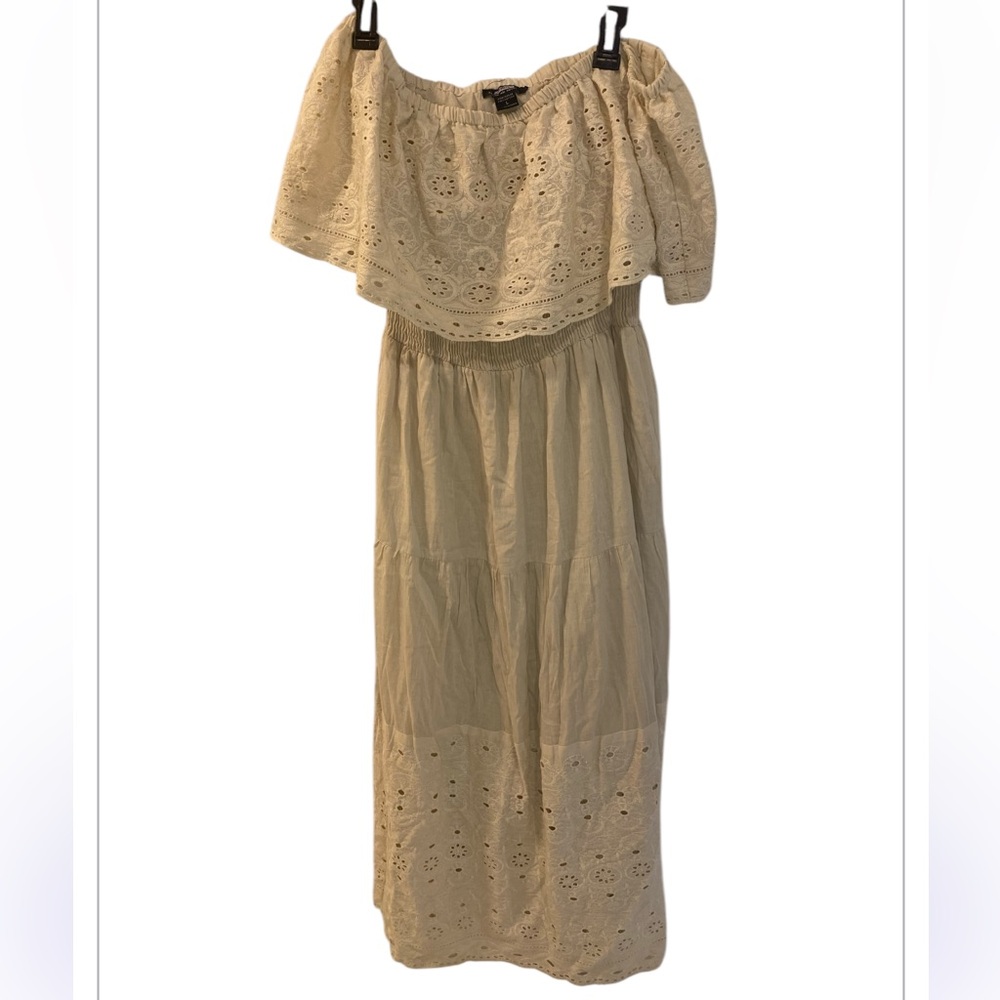 Nation Ar outfits Cream Maxi Skirt with Eyelet Details